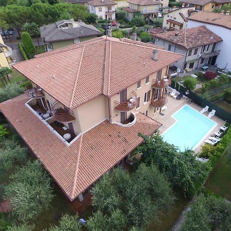 Hotel Chiara Sirmione Kültér fotó