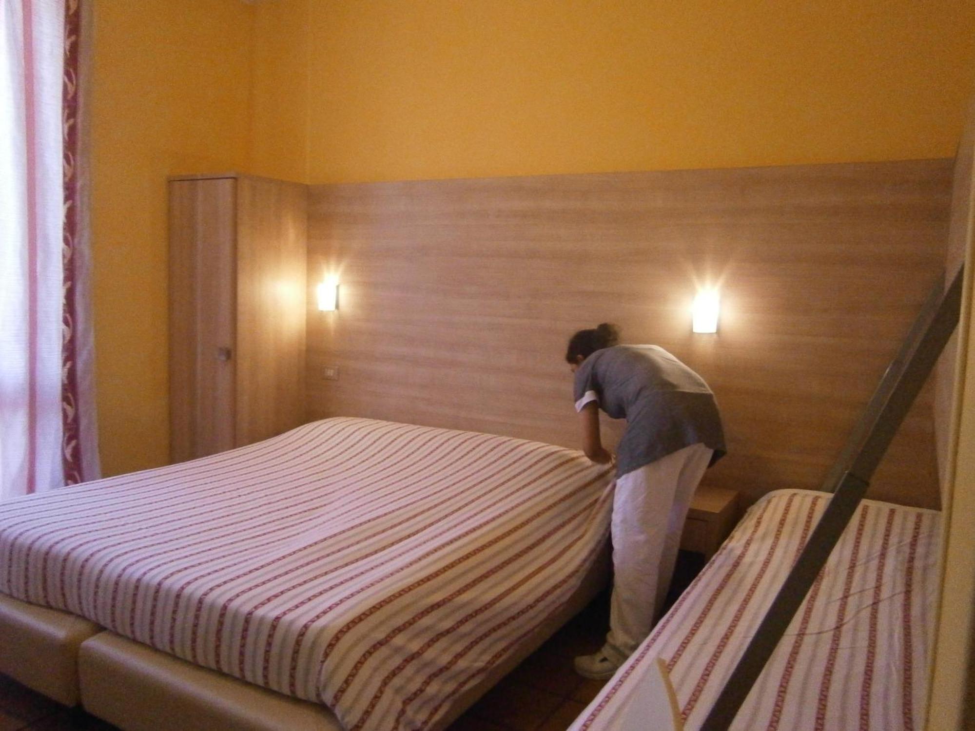 Hotel Chiara Sirmione Szoba fotó