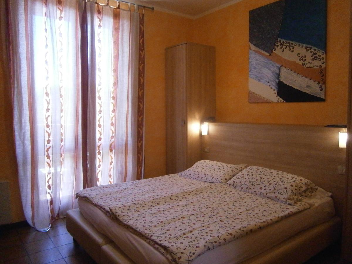 Hotel Chiara Sirmione Kültér fotó